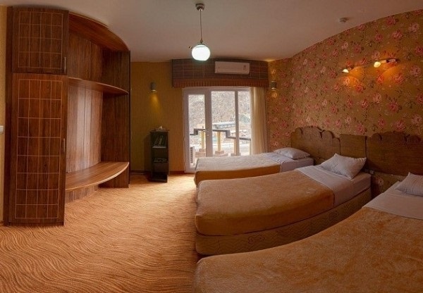 اتاق سه تخته هتل بزرگ کوهستان بیرجند